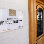 シャレー Pr Dobravc *