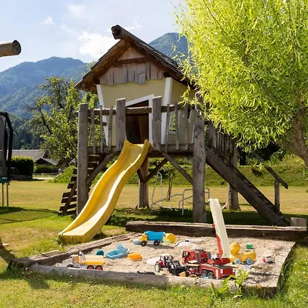 Pr Dobravc Bohinj